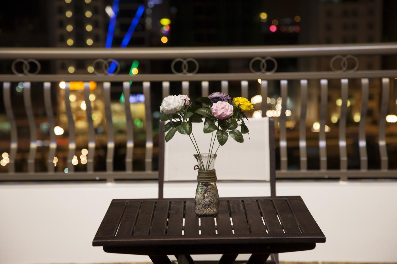 Hong Phuc Hotel 4 Дананг Екстериор снимка