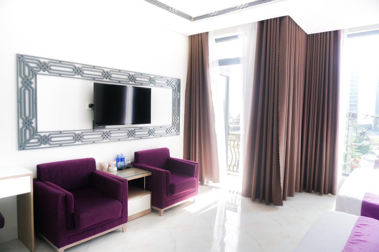 Hong Phuc Hotel 4 Дананг Екстериор снимка