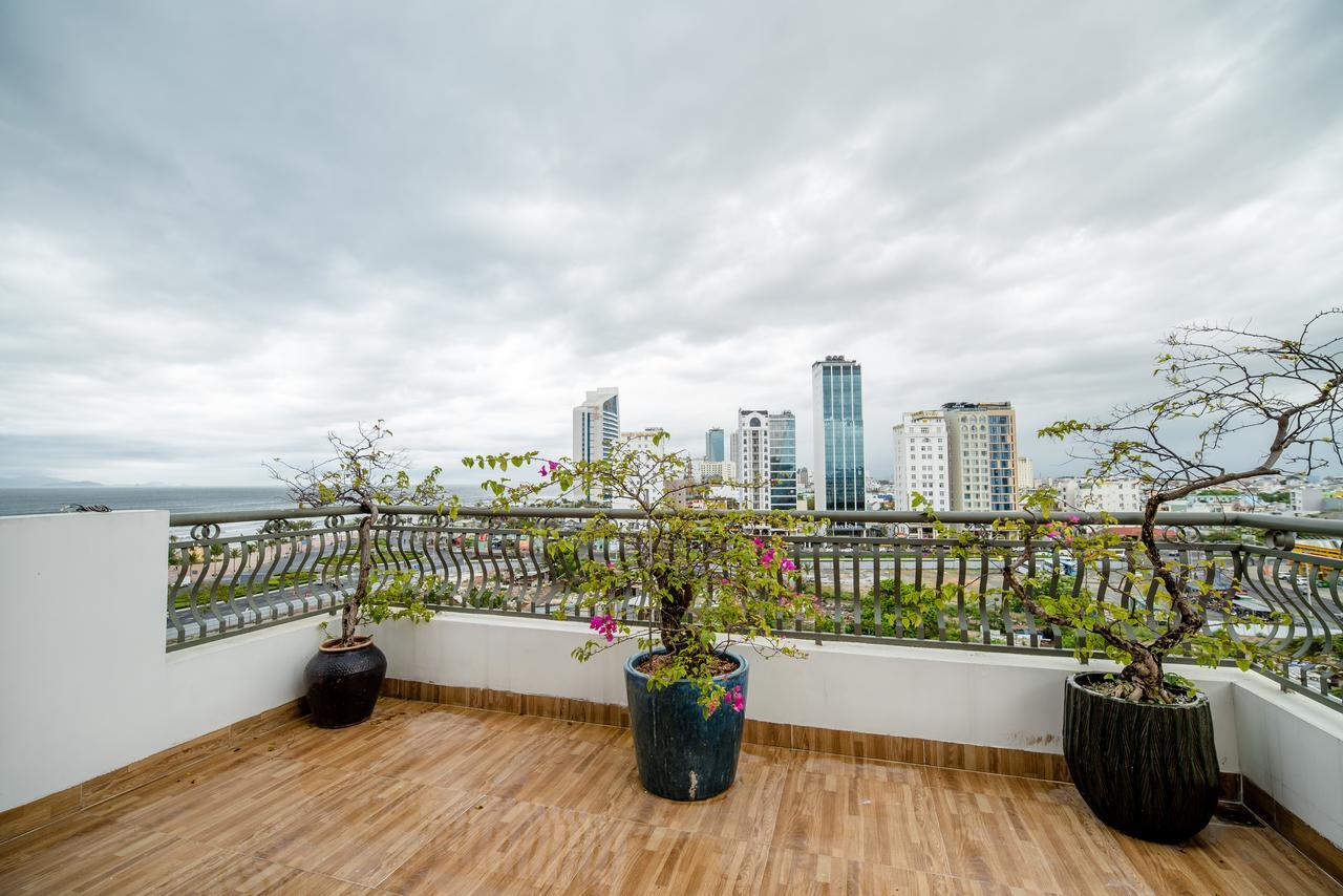 Hong Phuc Hotel 4 Дананг Екстериор снимка