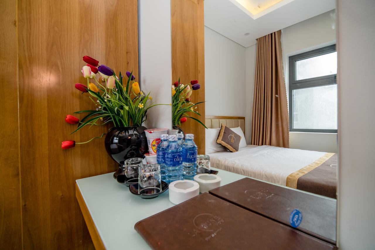 Hong Phuc Hotel 4 Дананг Екстериор снимка