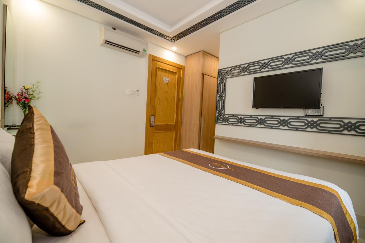 Hong Phuc Hotel 4 Дананг Екстериор снимка