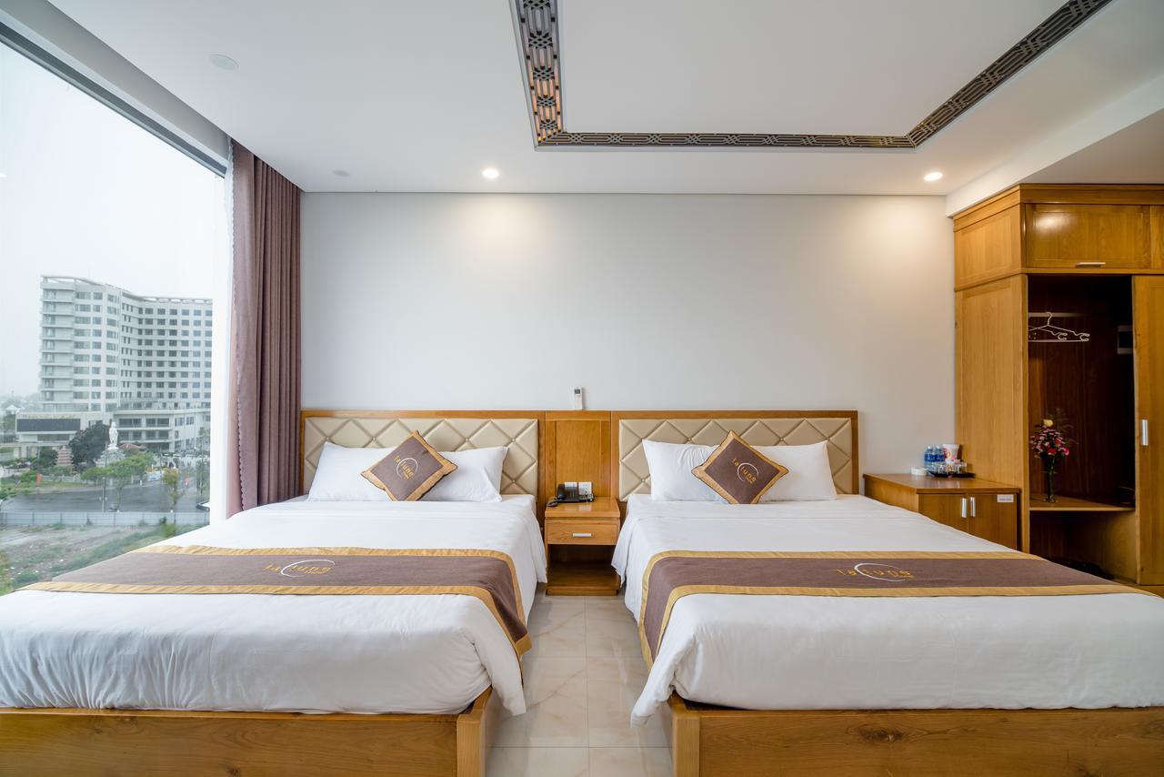 Hong Phuc Hotel 4 Дананг Екстериор снимка
